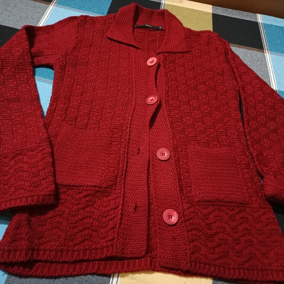 Shyla Sweaters - Shyla cardigan - small size